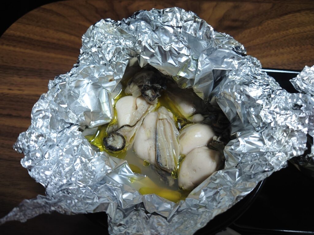 牡蠣の蒸し焼き
